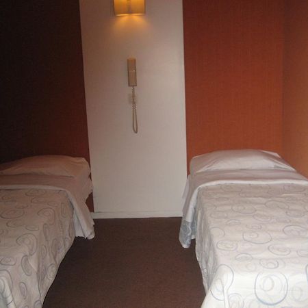 Hotel Meteore Париж Екстериор снимка