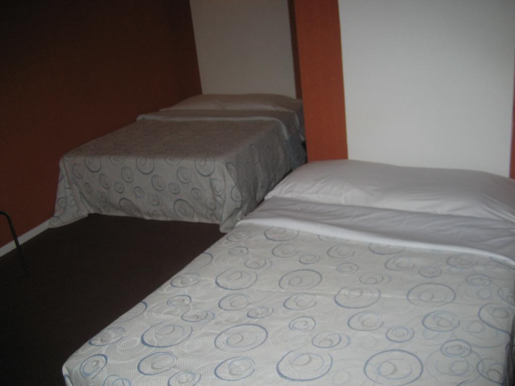 Hotel Meteore Париж Стая снимка