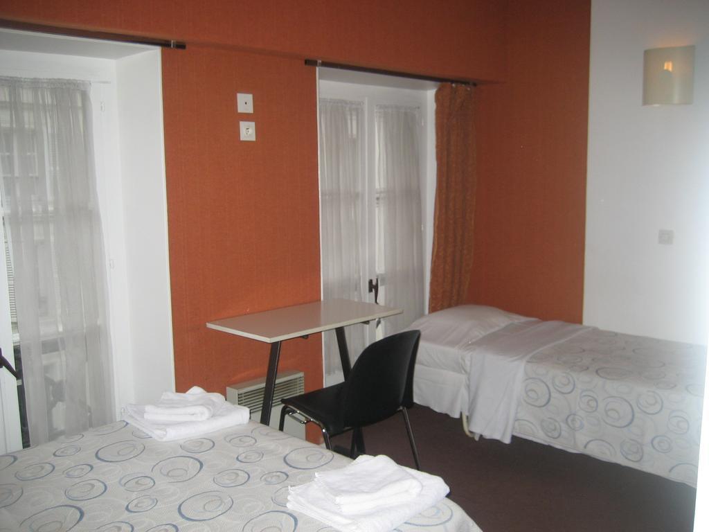 Hotel Meteore Париж Екстериор снимка